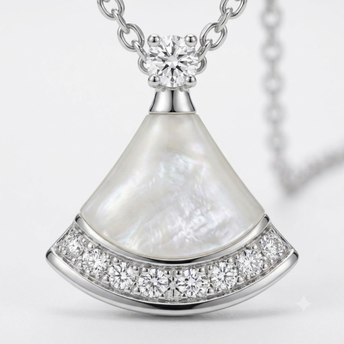 The Divas' Dream Pearl & Zirconia Chain - Image 2